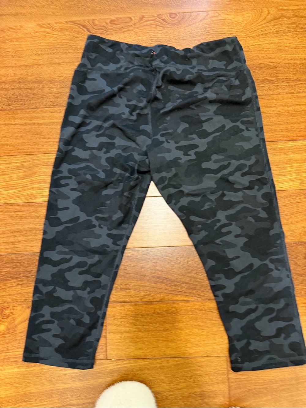 Women’s XL Danskin Camouflage Knit Leggings - Black Camo